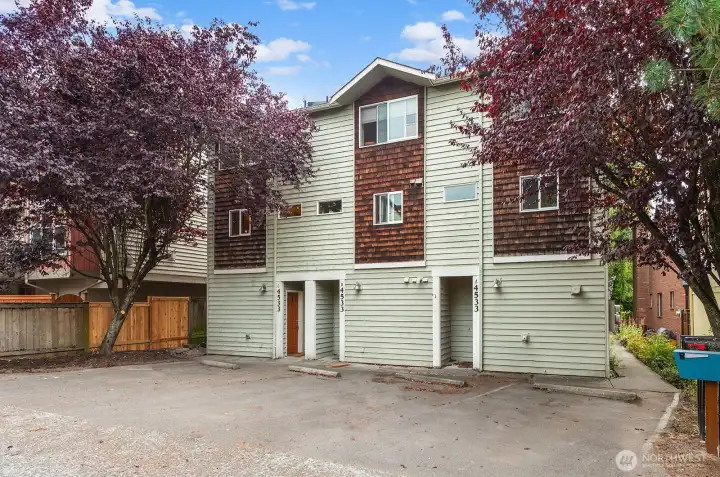 Great location just 2 blocks away from California Ave.  4533C is the North-end Home.