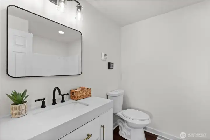 2nd floor bathroom
