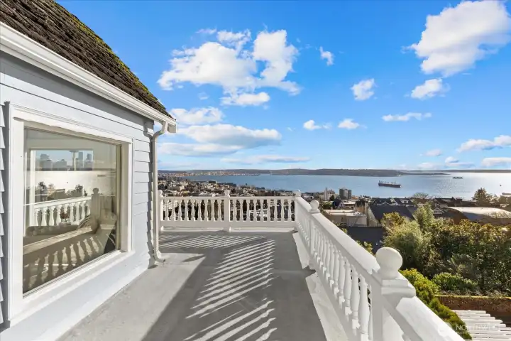 Enjoy everything the PNW has to offer with your large, upper level view deck.