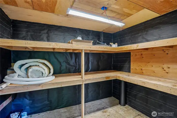 New shed with moisture-resistant protection