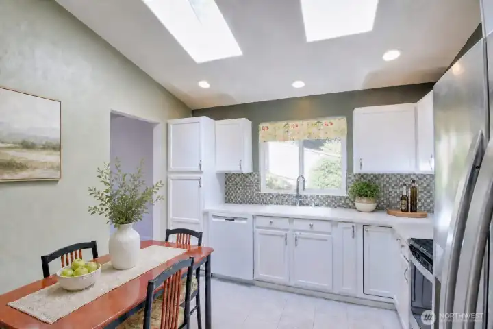 Light and bright kitchen with tons of cabinet space