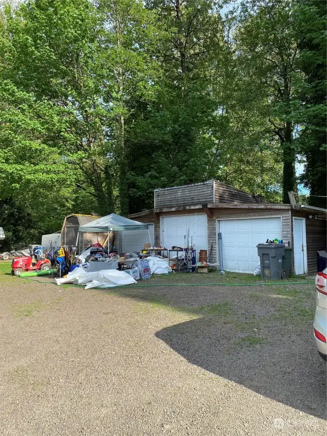 3 bay garage