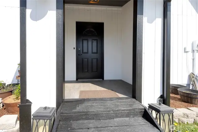 mud room to entry