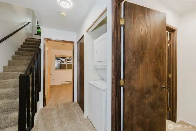 Downstairs landing with convenient laundry between the bedrooms