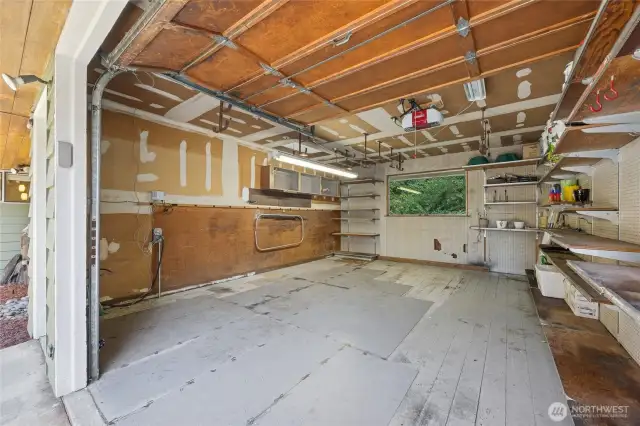 One car garage