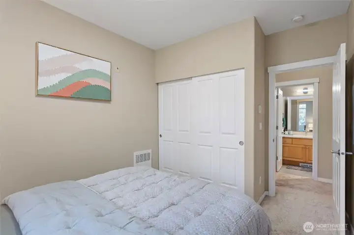 Additional bedroom