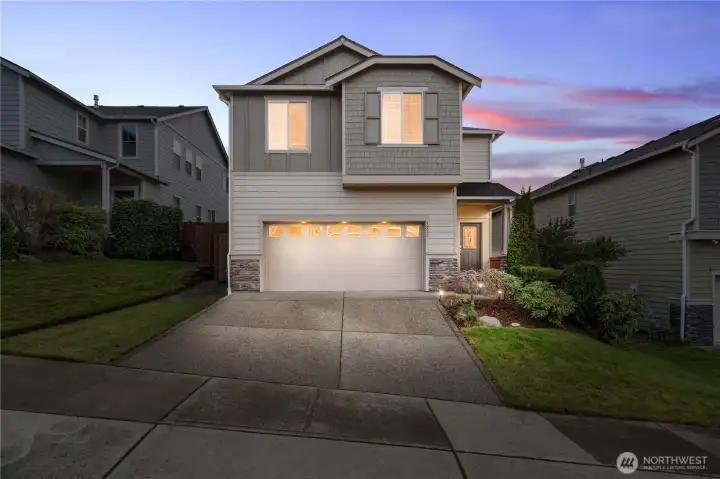 Welcome to Lakeland Hills living!