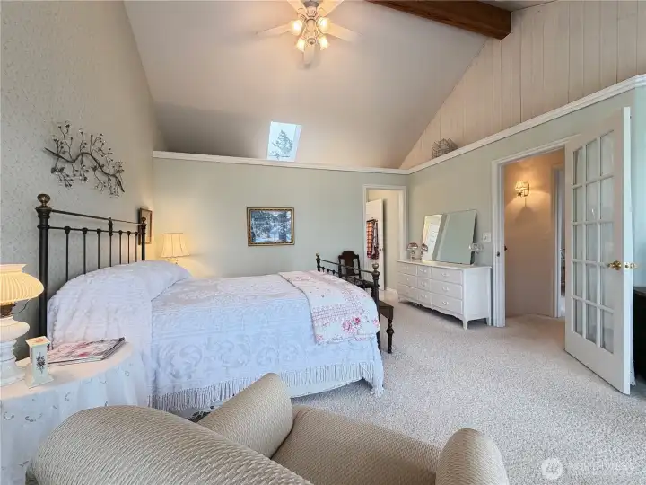 Large master bedroom