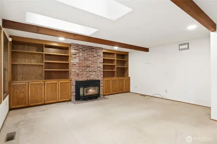 Family room not virtually staged