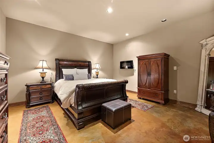 Bonus Rm #2 Used as a Guest Rm.