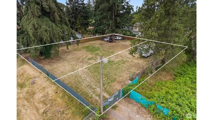 Welcome to these two side by side buildable lots in Tacoma!