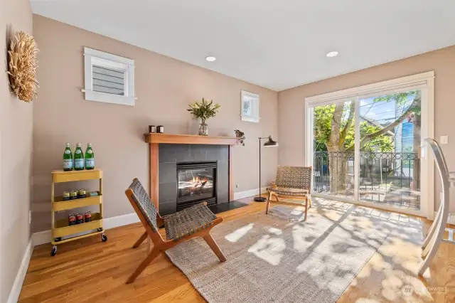 2nd living room space off kitchen. Could also be used as a dining room.