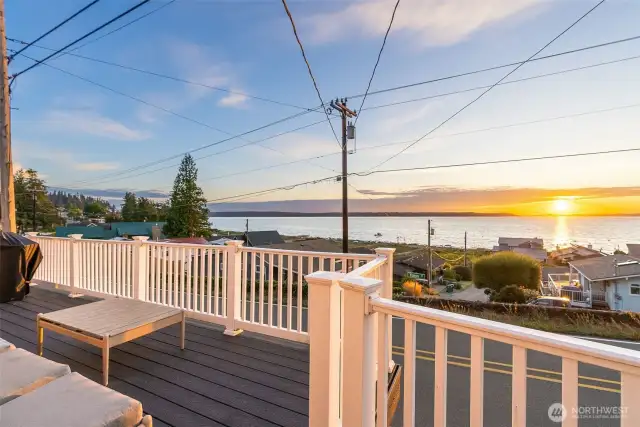 main floor deck