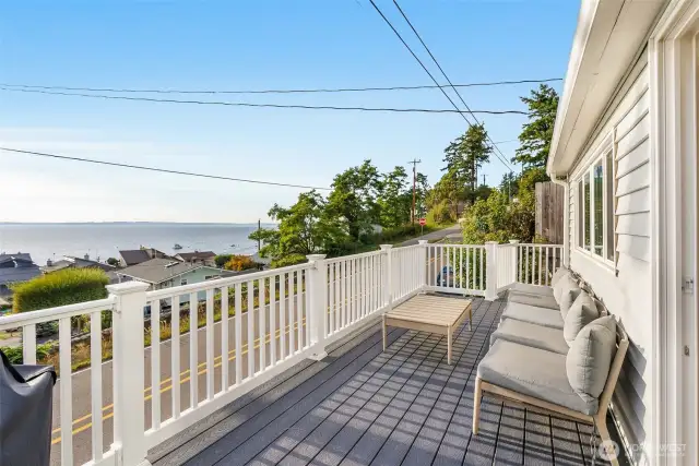 main floor deck
