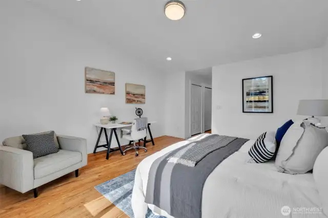 primary with view to double closet on left