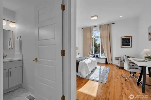 ensuite on left