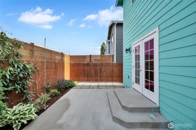 yard with patio with room for tidy gardening