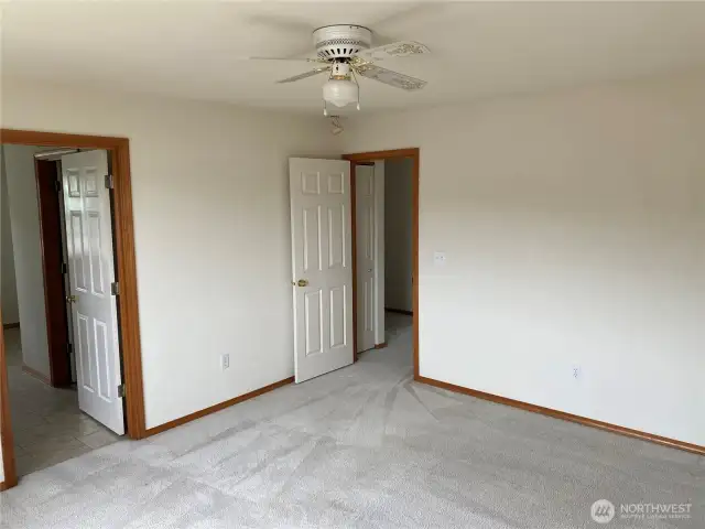 Primary bedroom-1