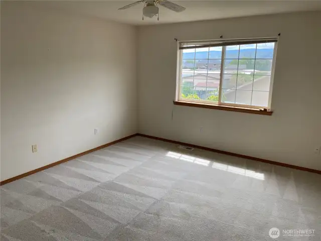 Primary bedroom-2