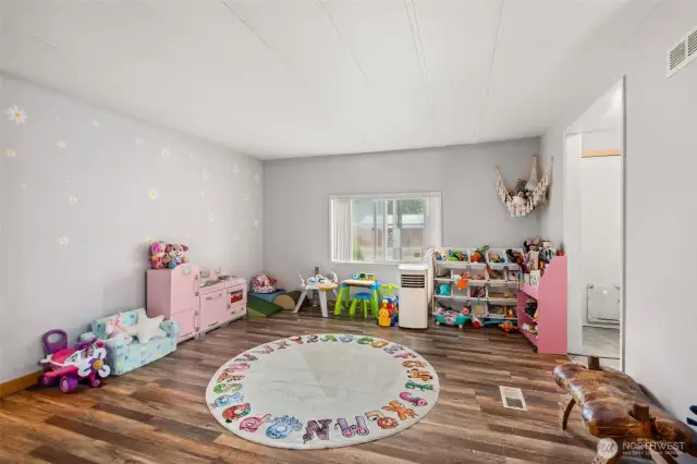 Family or bonus room