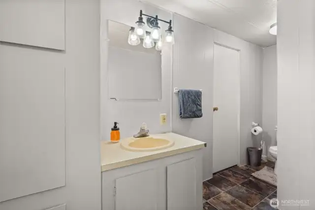 Main bathroom