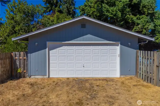 Oversized 2 car detached garage