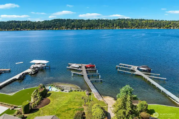 Just Steps to Community Waterfront with Dock and Rotating Moorage