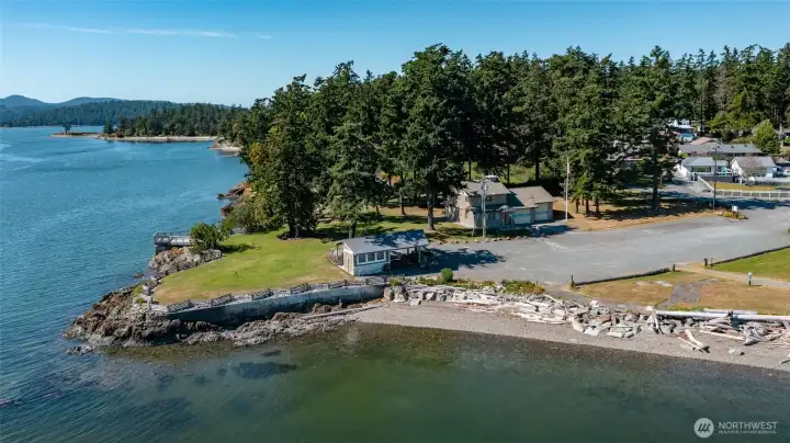 Hope Island Beach Club