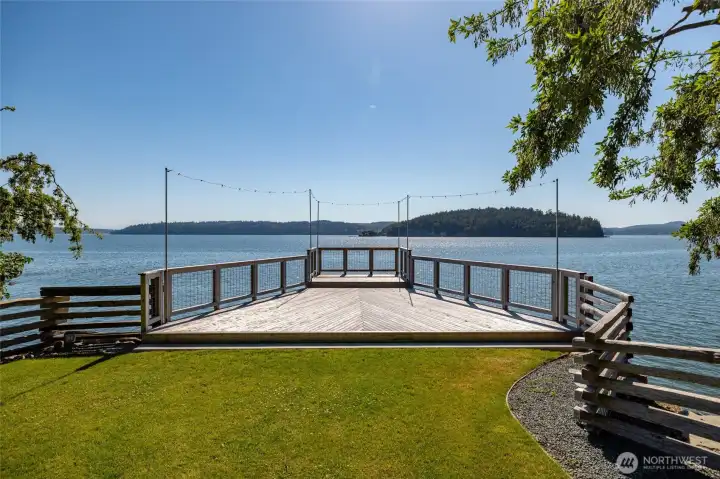 Hope Island Beach Club