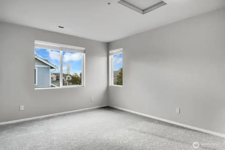 Bedroom 2 unpstairs.