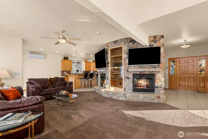 Plenty of room for guests and two TV's to watch the Seahawks win the Superbowl