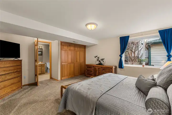 Lower level primary  with "En suite"