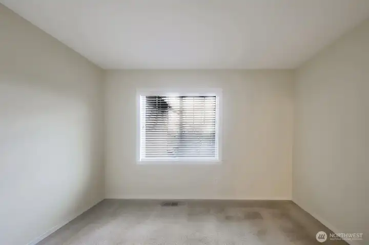 Secondary bedroom perfect for guests, grandkids, etc.