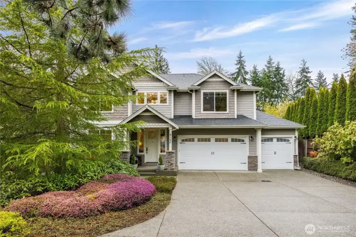 This spacious Northwest Craftsman offers the perfect blend of comfort, style, and Island living. Notice the roomy 3-car garage and plenty of driveway parking.