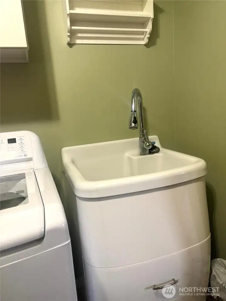 Separate sink
