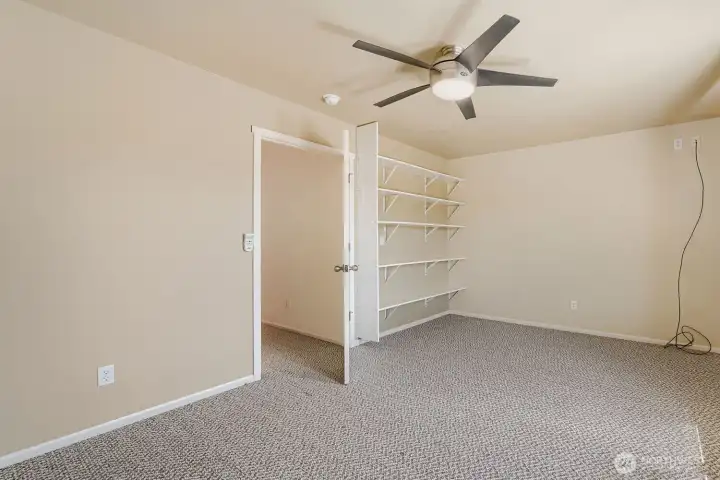 Bonus room/TV room/play room Bonus room/TV room/play room