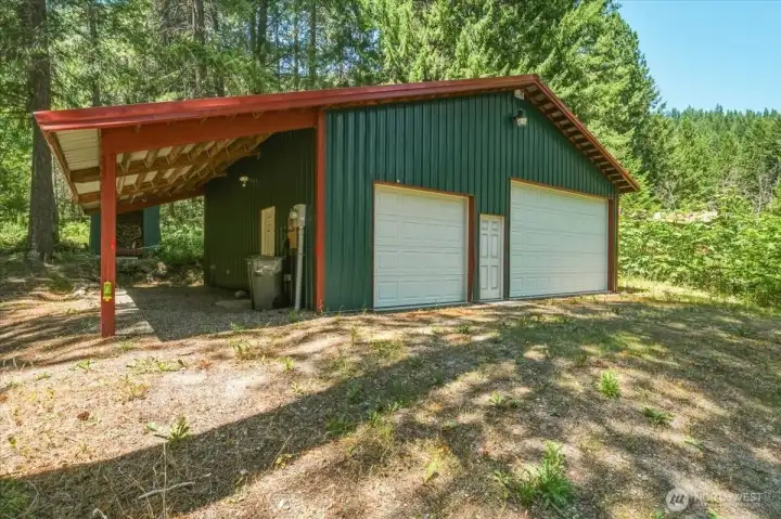 Detached shop with covered lean-to
