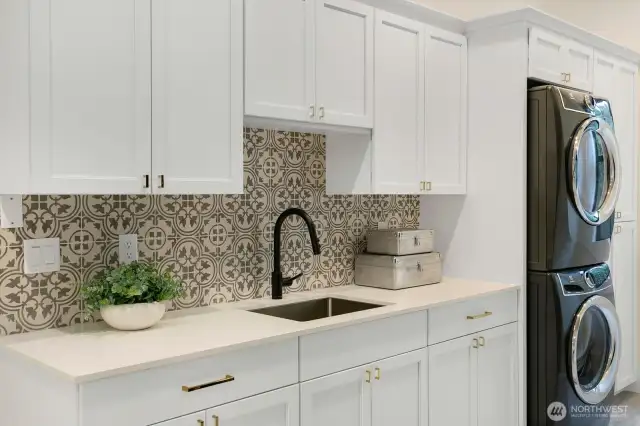 Utility sink + washer/dryer on the main floor