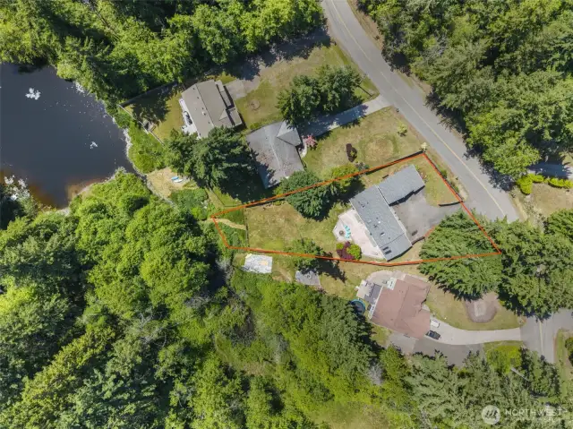 Your own slice of waterfront paradise!