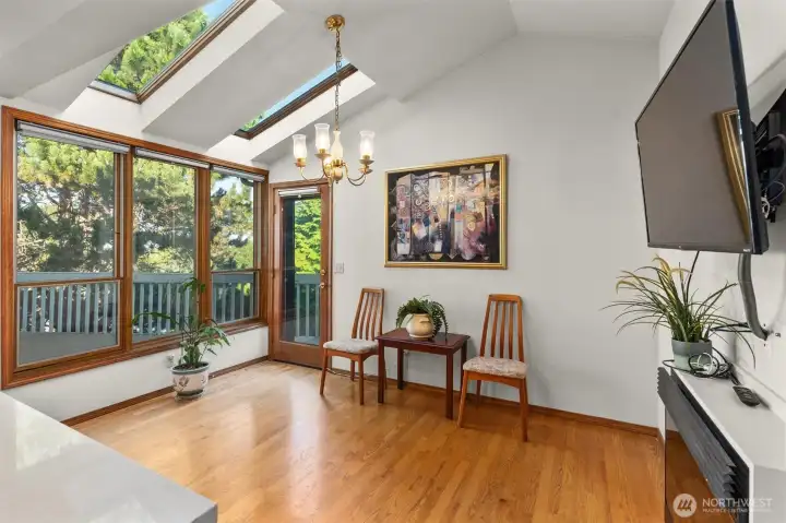 Casual eating area off kitchen.