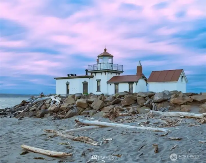 Magnolia lighthouse at Discovery Park