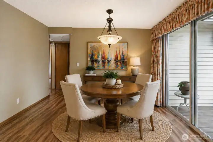 (Virtualy Staged) Dinning Room View from Kitchen