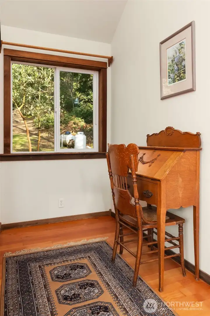 Upstairs south side bedroom, continued.