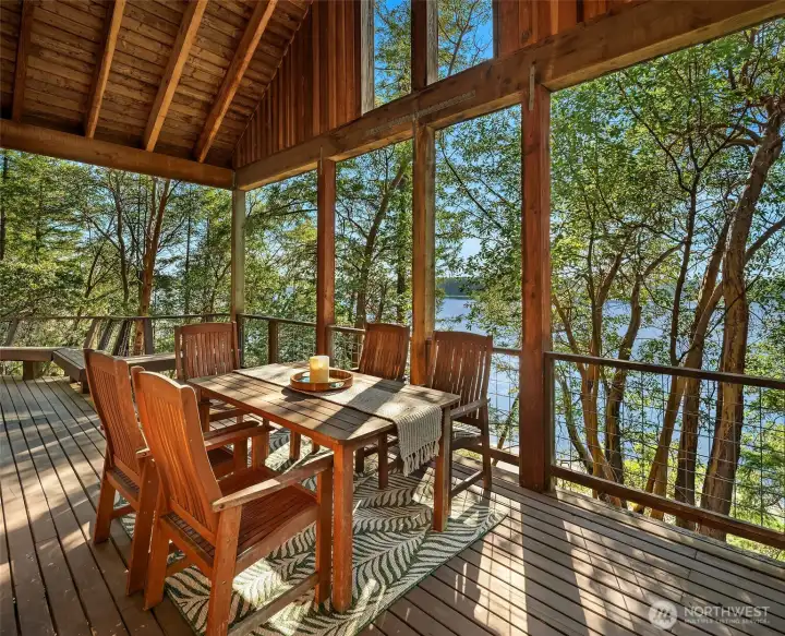Thoughtfully shaded central deck area- front row sunset seating!