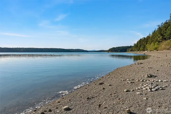 Looking North. 142 feet of beach; lot extends to the mean high water mark.