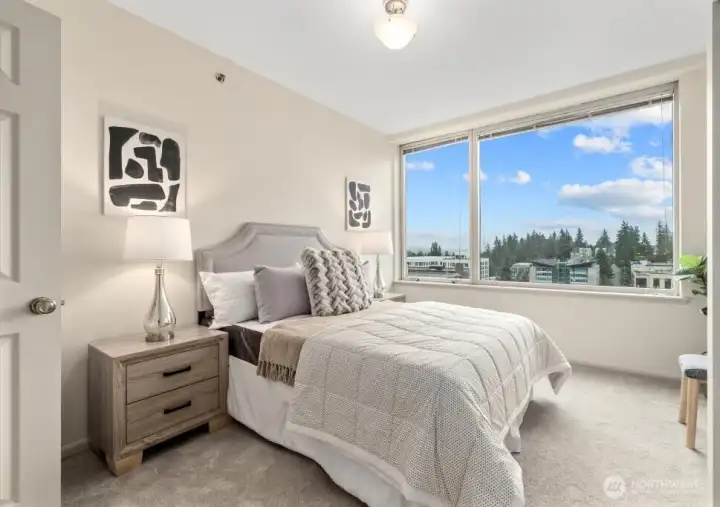 2nd bedroom