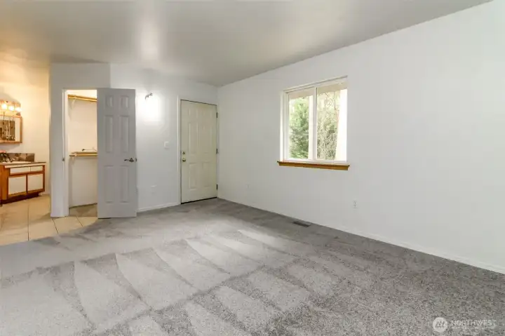 Primary with exterior door to back deck
