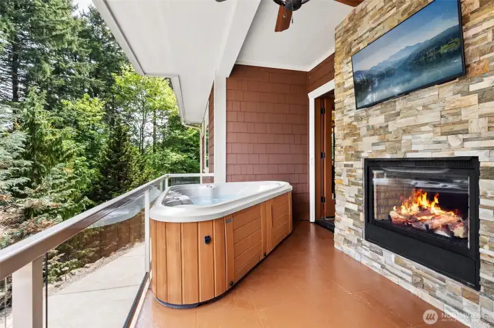 Spa on Private Balcony off the Primary Suite
