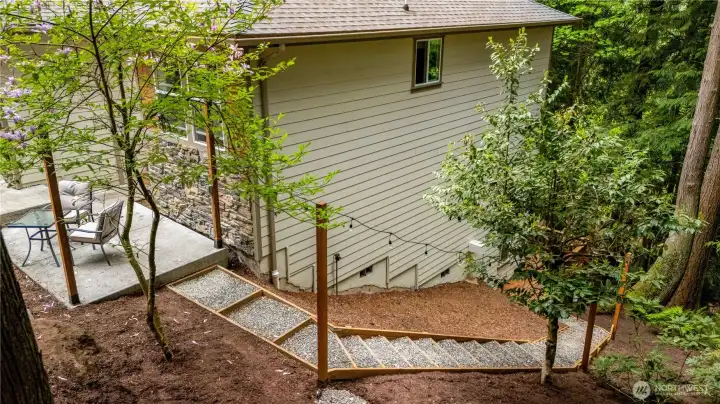 Easy access to lower level apartment along side of home (also accessible from inside) Easy access to lower level apartment along side of home (also accessible from inside)