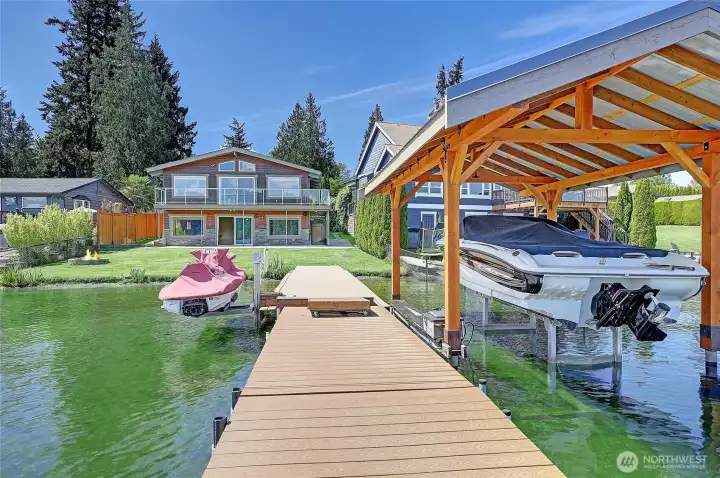 Lake Goodwin Waterfront Home w/ Dock, Float and Boat Lifts, Ready for Fun~